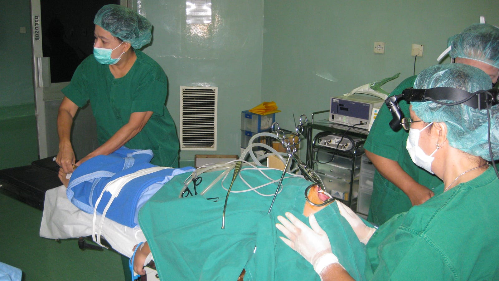ENT instrument set arranged on a sterile field