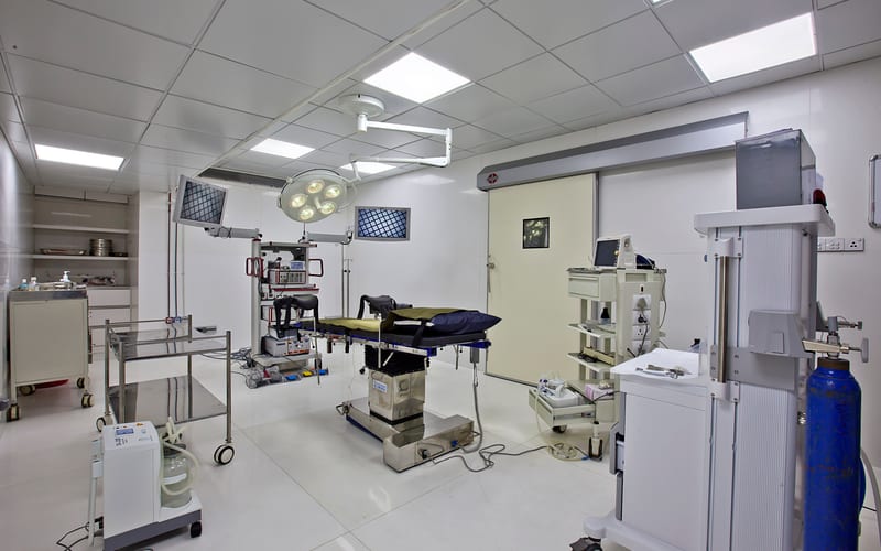OR Tables & Surgical Lights